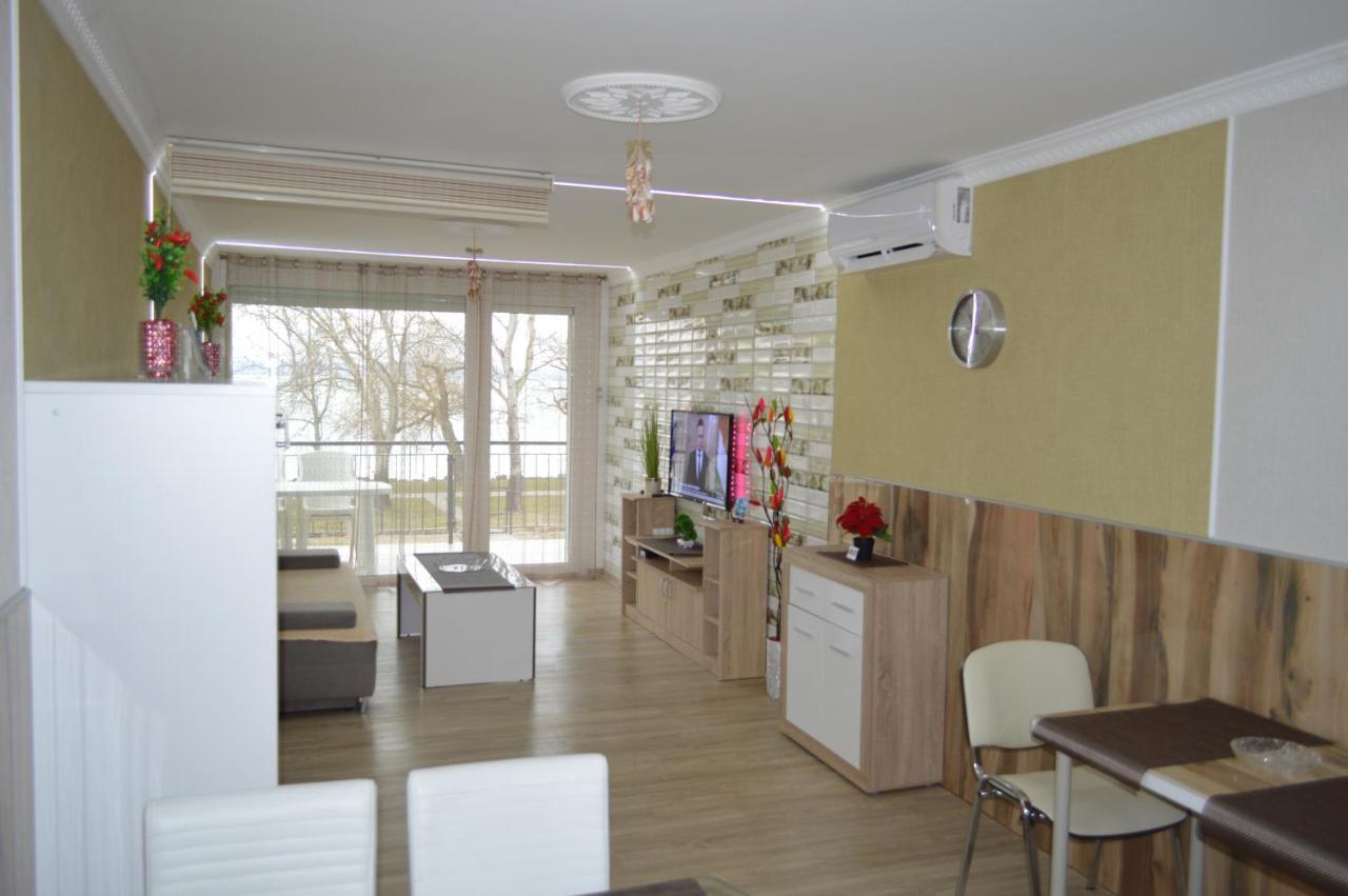 Siófok Ezüstpart Granada 2 Közvetlen Vizparti Apartman Exterior foto